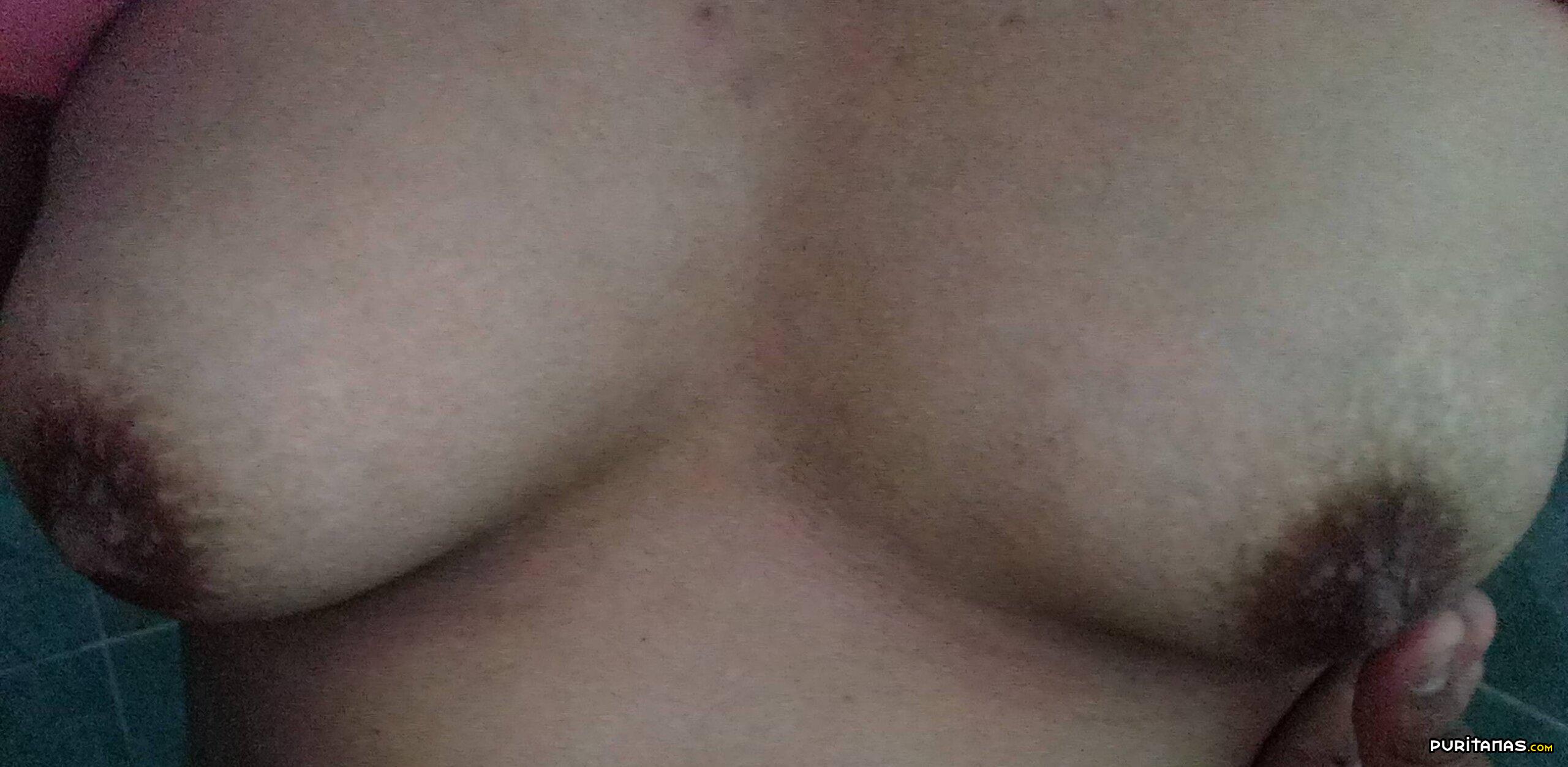 Mis Tetas Me Están Creciendo 