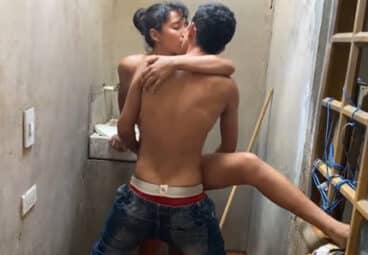 la novia de su vecino es una puta